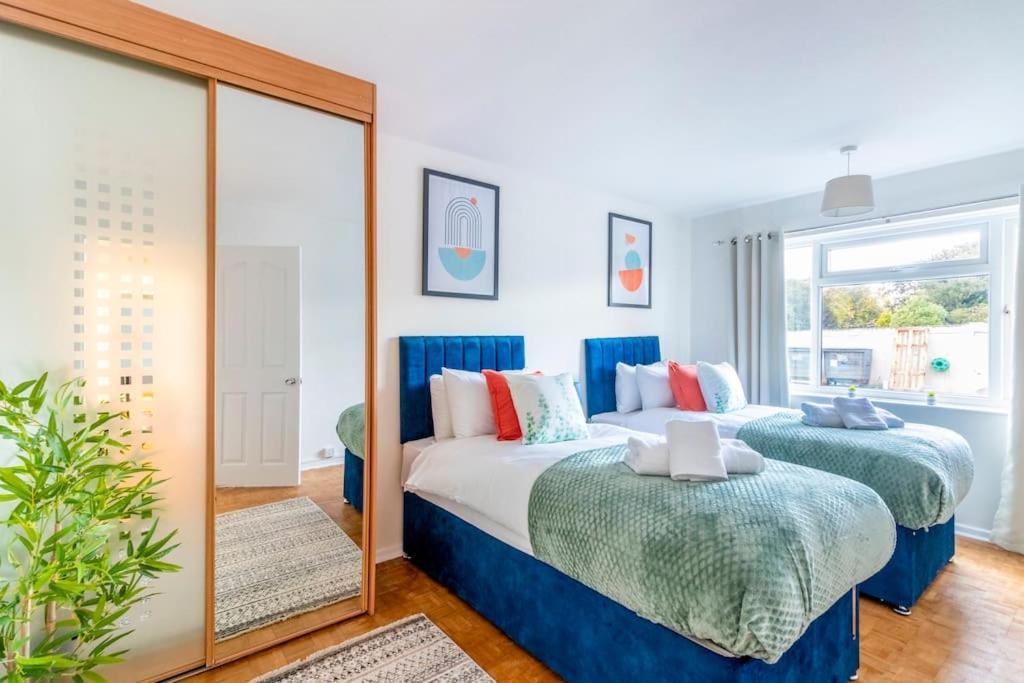 Beautiful Sea View 2 Bedroom Sleeps 6-Free Parking Μπόρνμουθ Εξωτερικό φωτογραφία