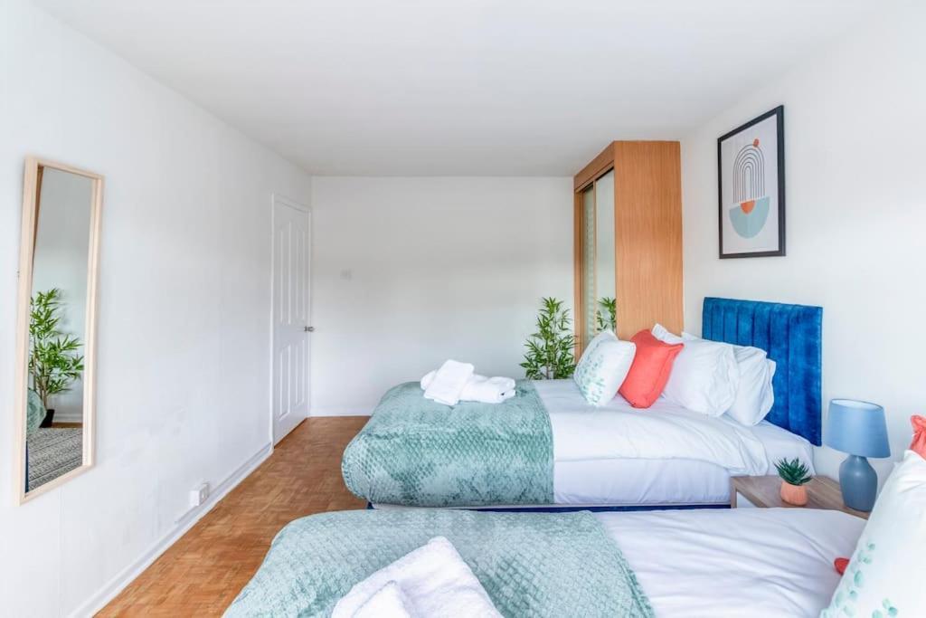 Beautiful Sea View 2 Bedroom Sleeps 6-Free Parking Μπόρνμουθ Εξωτερικό φωτογραφία