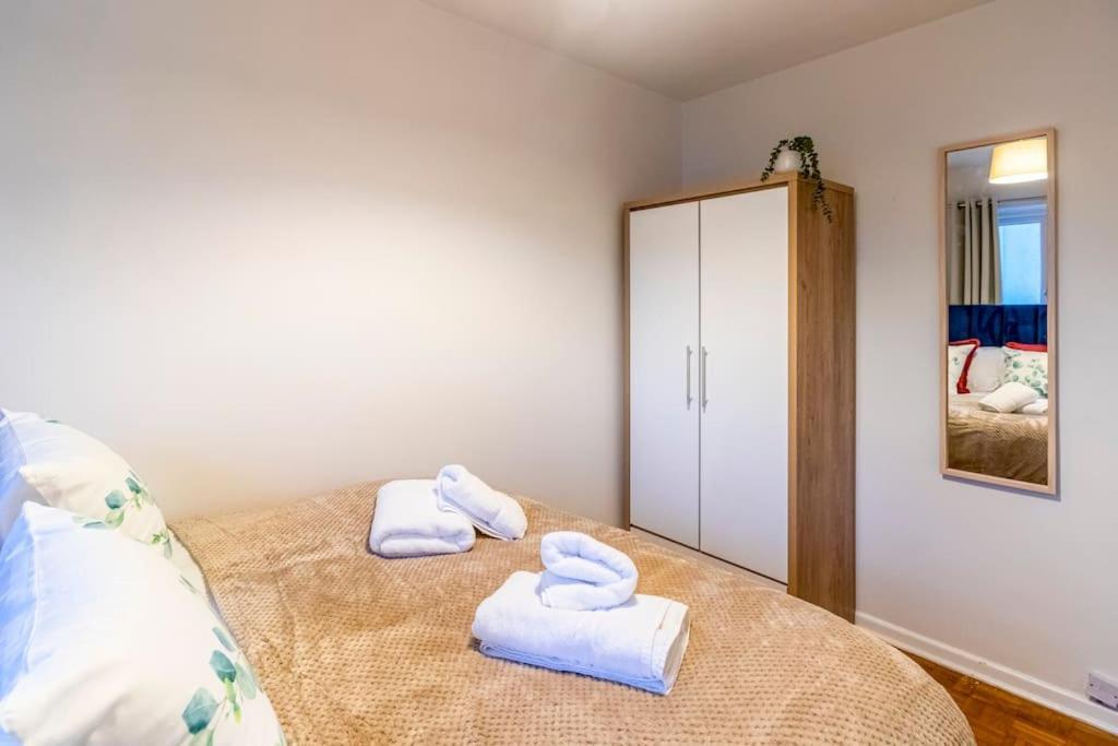 Beautiful Sea View 2 Bedroom Sleeps 6-Free Parking Μπόρνμουθ Εξωτερικό φωτογραφία